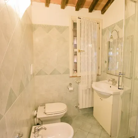 Tuscan Escape * Capannori